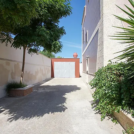 Irene Seaview - Happy * Lecce